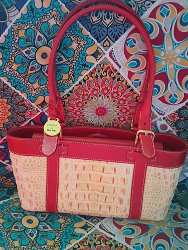 Dooney bourke red beige - dooney,