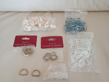 90 Tridis Tape Pinch Pleat Hooks plus 10 Tieback D Rings & Plastic Hooks