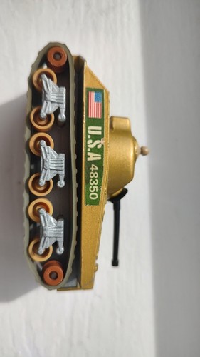 Toy car matchbox sherman tank - matchbox,