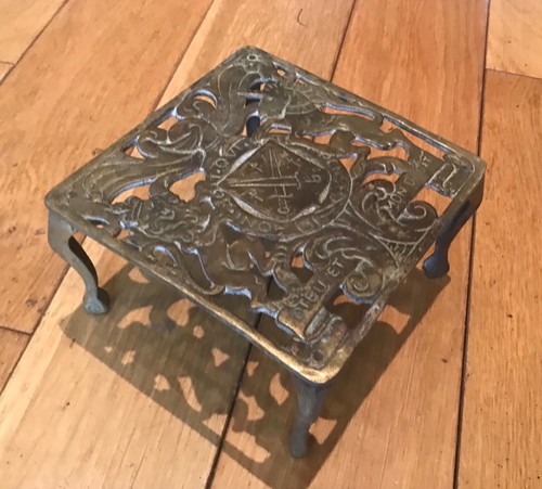 Vintage brass trivet stand - trivet,