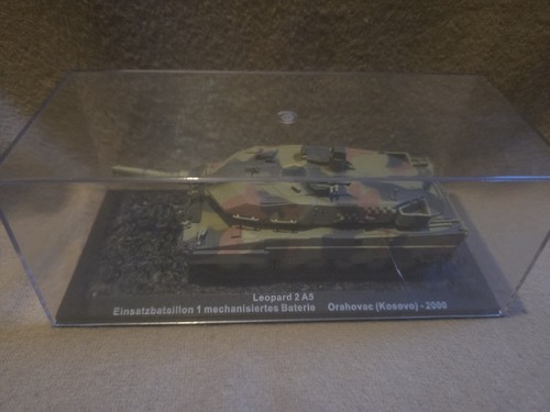 Die cast tank - die,