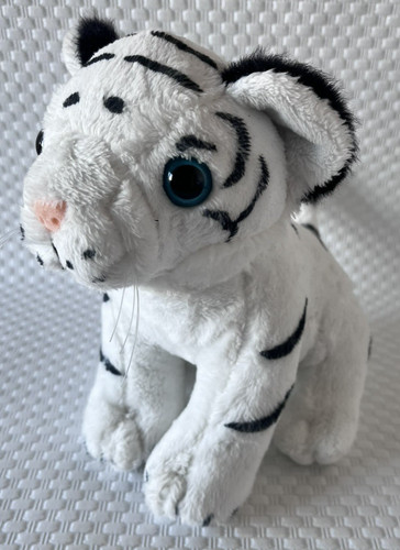 Super cute white tiger - super,