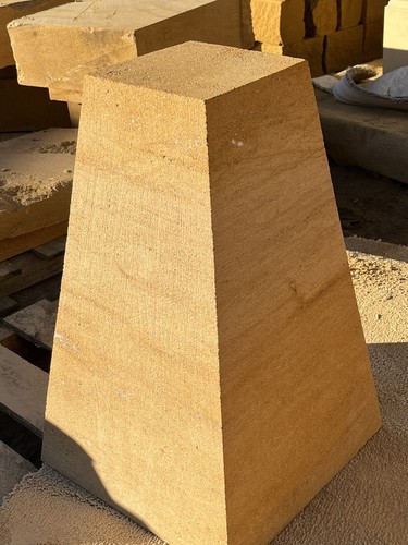 Staddle stones - staddle,