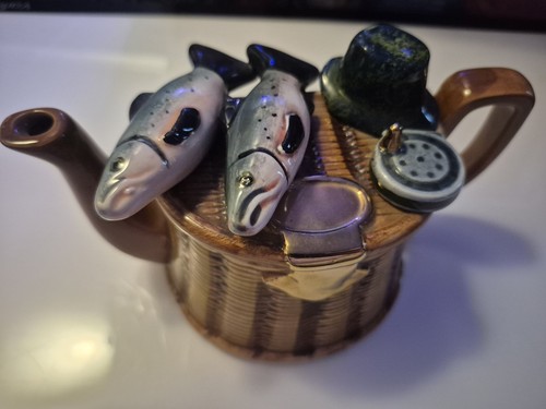 Vintage fishing creel - , by