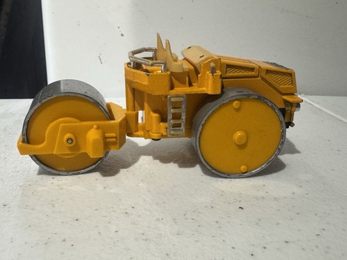 Vintage road roller t377 - road,