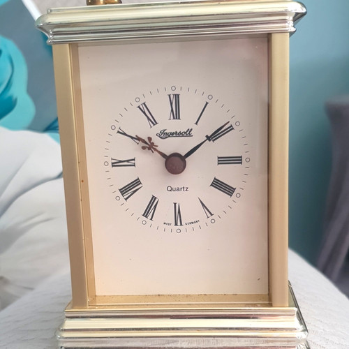 Ingersoll quartz gold - quartz, gold-tone