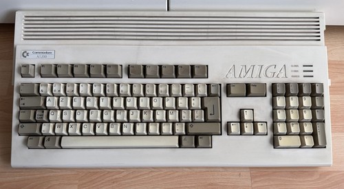 Amiga a1200 with kick - amiga,