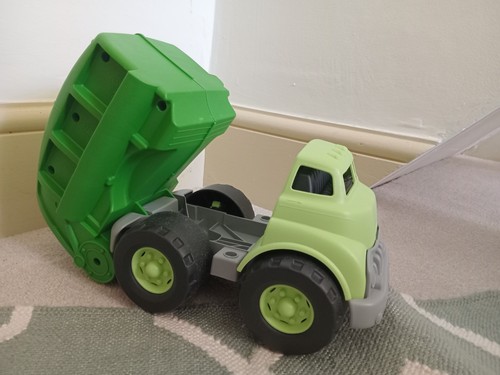 Kid green toy recycling - kid's,