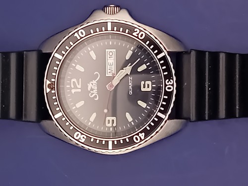 Shark quartz diver style watch - diver,