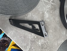 1999 -2001 Yamaha Yzf R1 Exhaust Hanger Bracket