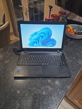 Toshiba Satellite C50-B-14D 15.6" Win 11 Pro 240 Ssd 4 Gb Ram Intel Celeron 