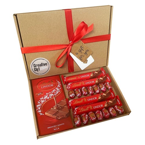 Red lindt lindor - red, luxury