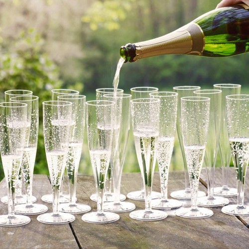 Clear champagne flutes - x,