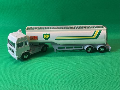 Corgi diecast truck - corgi,