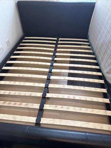 Kingsize bed and - bed,