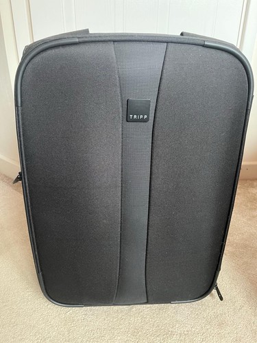 Tripp black wheel cabin - 2,