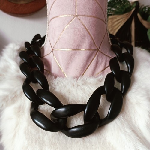 Chunky resin necklace - resin,