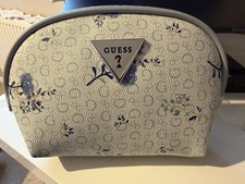 Guess Small Cosmetic Or