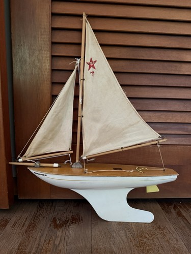 Endeavour iii sailboat - iii, star