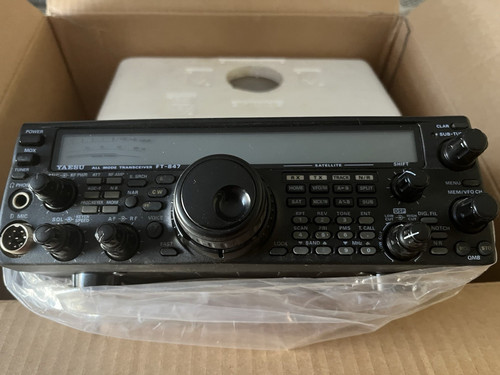 Yaesu 847 radio - 847,