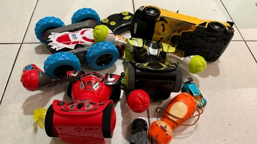 Kids toy bundle cars robots - cars,