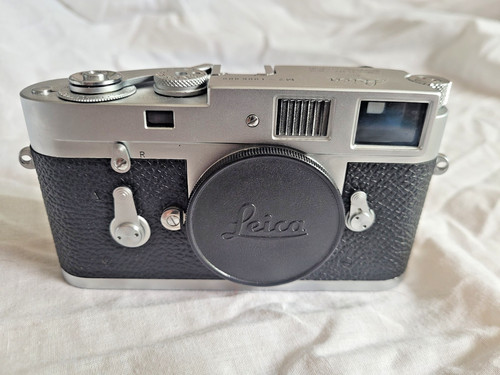 Leica camera 1960 chrome - m2,