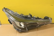 GENUINE TOYOTA COROLLA RIGHT SIDE LED HEADLIGHT 81110-02T00 *DAMAGED*