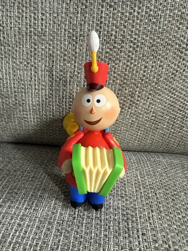 Tinny tin toy - -, pixar