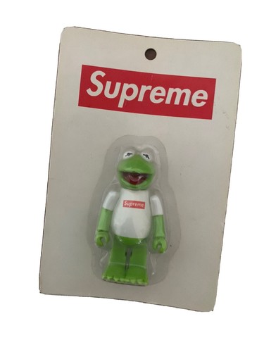 Medicom toy supreme - supreme, kermit