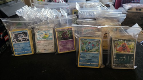 Pokemon mystery bundle - bundle, card