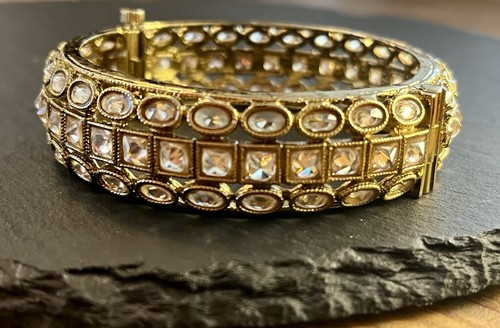 Vintage gold tone - , rhinestone