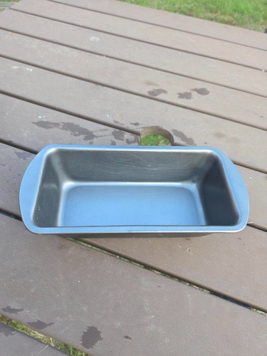 Non stick loaf tins - 2x,
