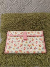 BNWOT BEAUTIFUL CATH KIDSTON FOLDING PORTABLE BABY CHANGING MAT WITH TOILET BAG 