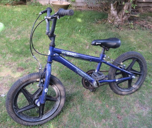 Rated shockwave bmx style - x-rated,