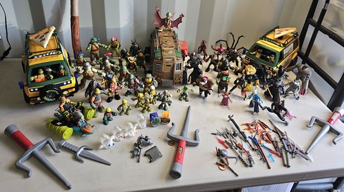 Huge vintage tmnt - huge,