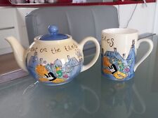 WHITTARD OF CHELSEA 1 PINT  TEAPOT  WITH MATCHING MUG."CATS OUT ON THE TILES"