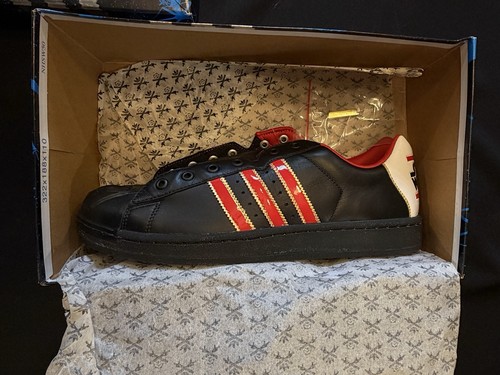 Rear adidas star wars - star,