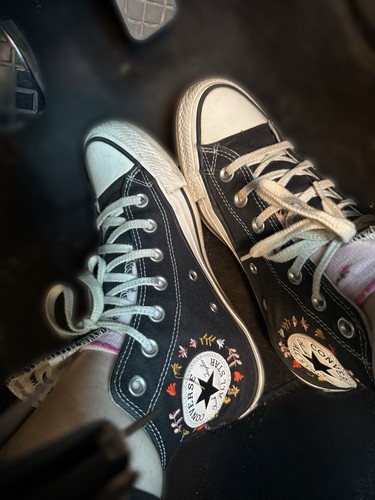 Worn converse chuck taylor all - chuck,