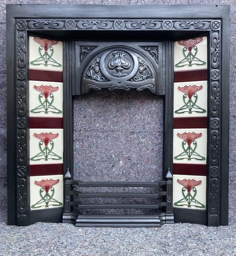 Cast iron fireplace - /, fire