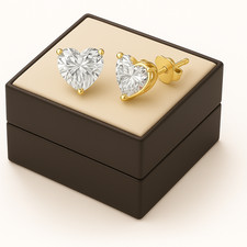 9ct gold  stud earrings heart design 8 mm pair in Luxury Gift Box