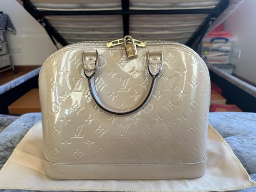 Genuine louis vuitton alma - louis, pm