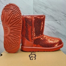 UGG Classic II Gel Hearts Red