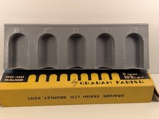 Graham Farish OO Gauge Brick Arches Scenic Accessory