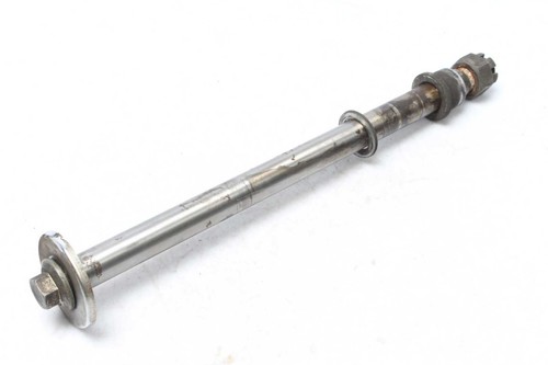 Rear axle thru - thru,