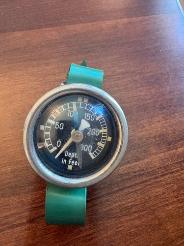 Vintage diver depth gauge - diver's,