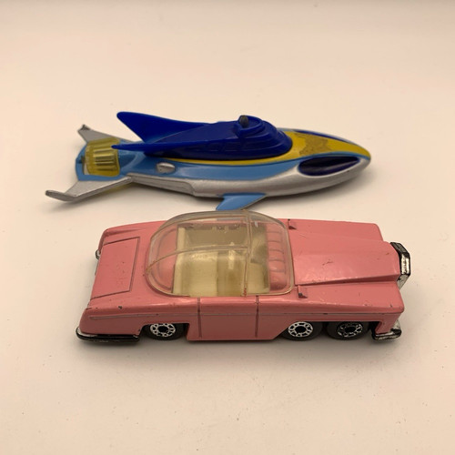 Vintage diecast plastic - &,
