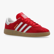Adidas Munchen Trainers Red