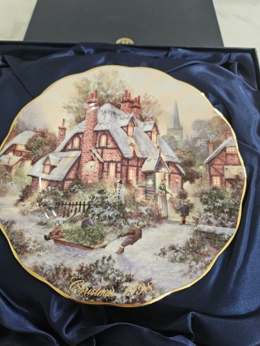 Royal doulton christmas - christmas, plate