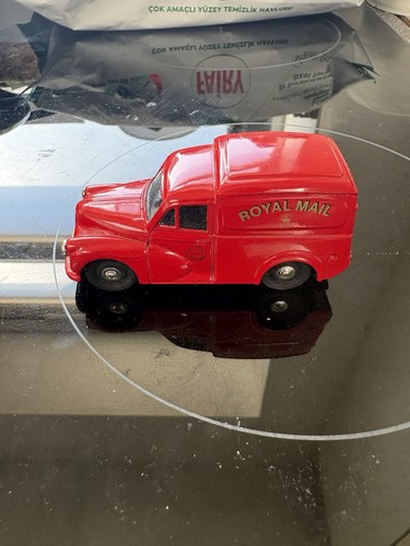 Corgi classics morris minor - corgi,