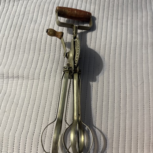 1930s swift whip hand - swift, egg